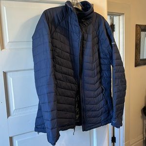 Navy Blue Columbia Omni Tech light puffer jacket